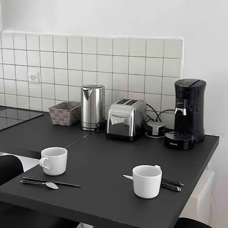 Terrasse Proche Technopole Et Marine